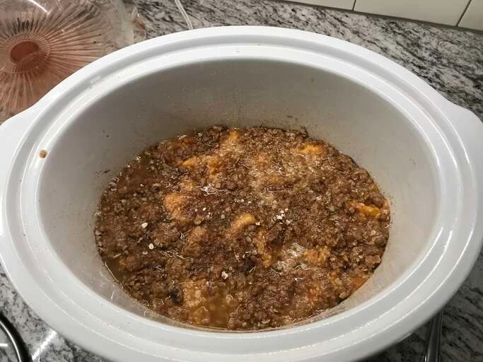 Slow Cooker Peach Crisp