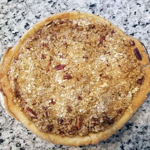 Caramel Apple Crumble Pie